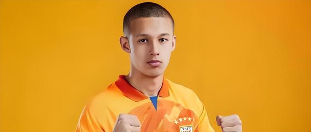 兰很多国青, 韩鹏提前透